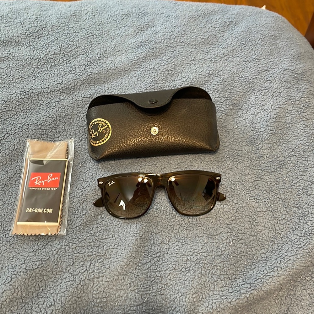Ray-Ban Sunglasses